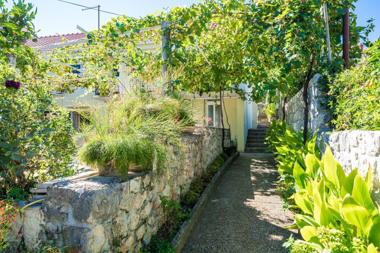 Apartments Lidija Zaton  Exterior foto